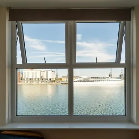 Excel London Riverview Luxury Apartment -Sleep 6- Free Parking- Playstation 4 Exterior photo