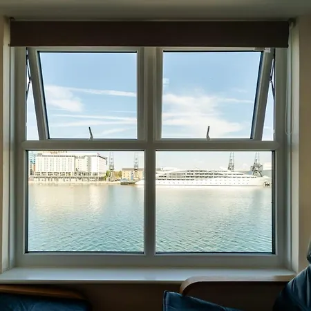 Excel London Riverview Luxury Apartment -Sleep 6- Free Parking- Playstation 4 Exterior photo