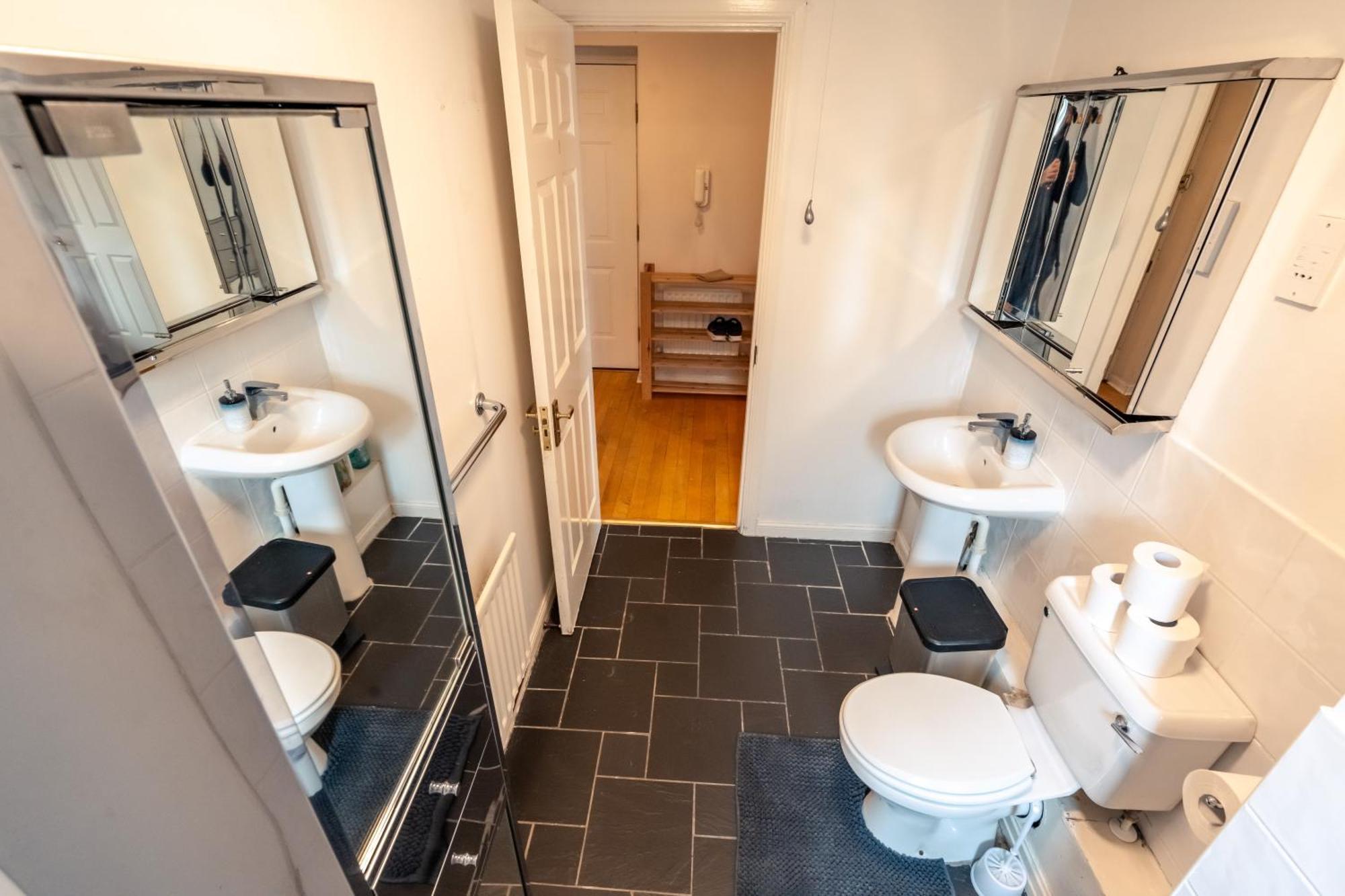 Excel Riverview Luxury -sleep 6- Free Parking- Playstation 4 Apartamento *